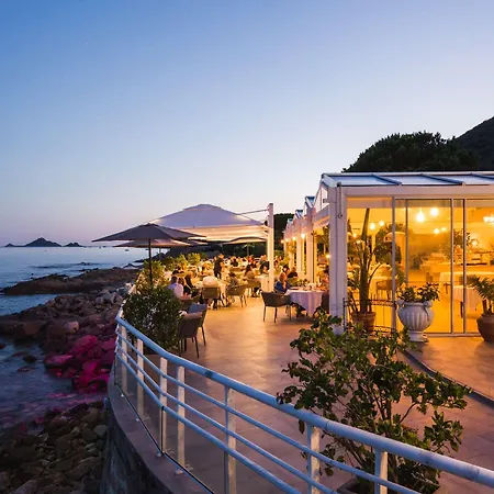 Restaurant Dolce أجاكسيو