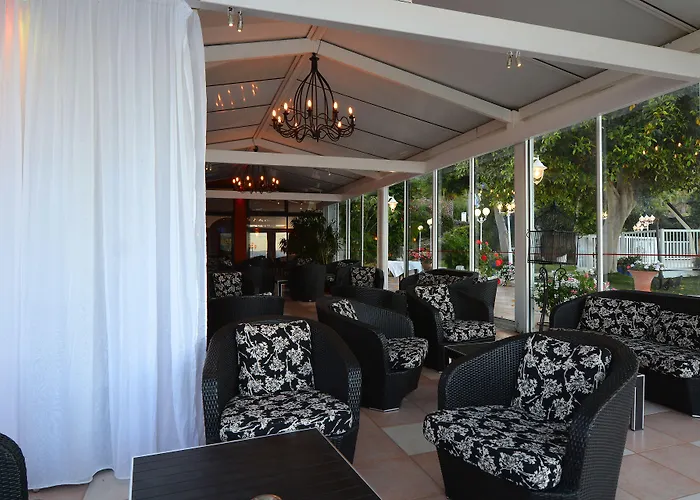 Hotell Restaurant Dolce Ajaccio (Corsica)